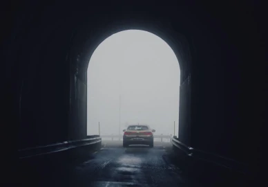 Выезд из автомобильного тоннеля на Фарерских островах