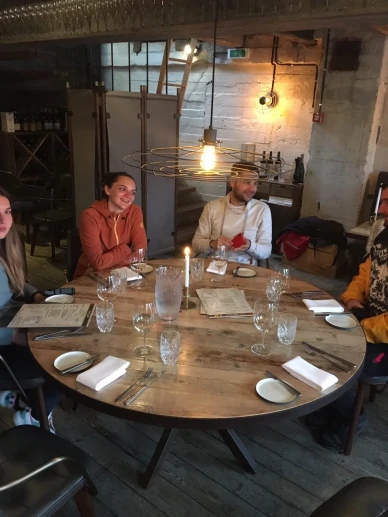 С командой в одном из Фарерских ресторанов