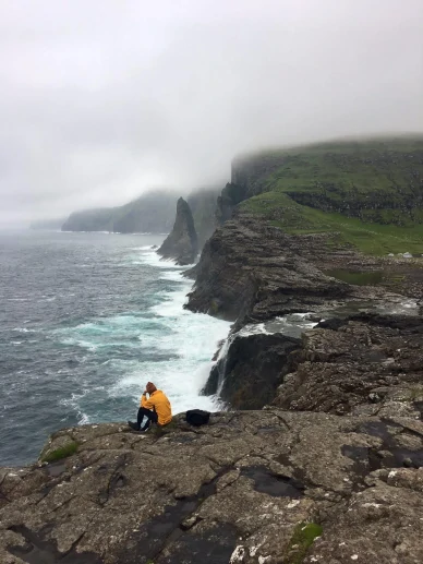 Фантастический пейзаж побережья Фарерских островов